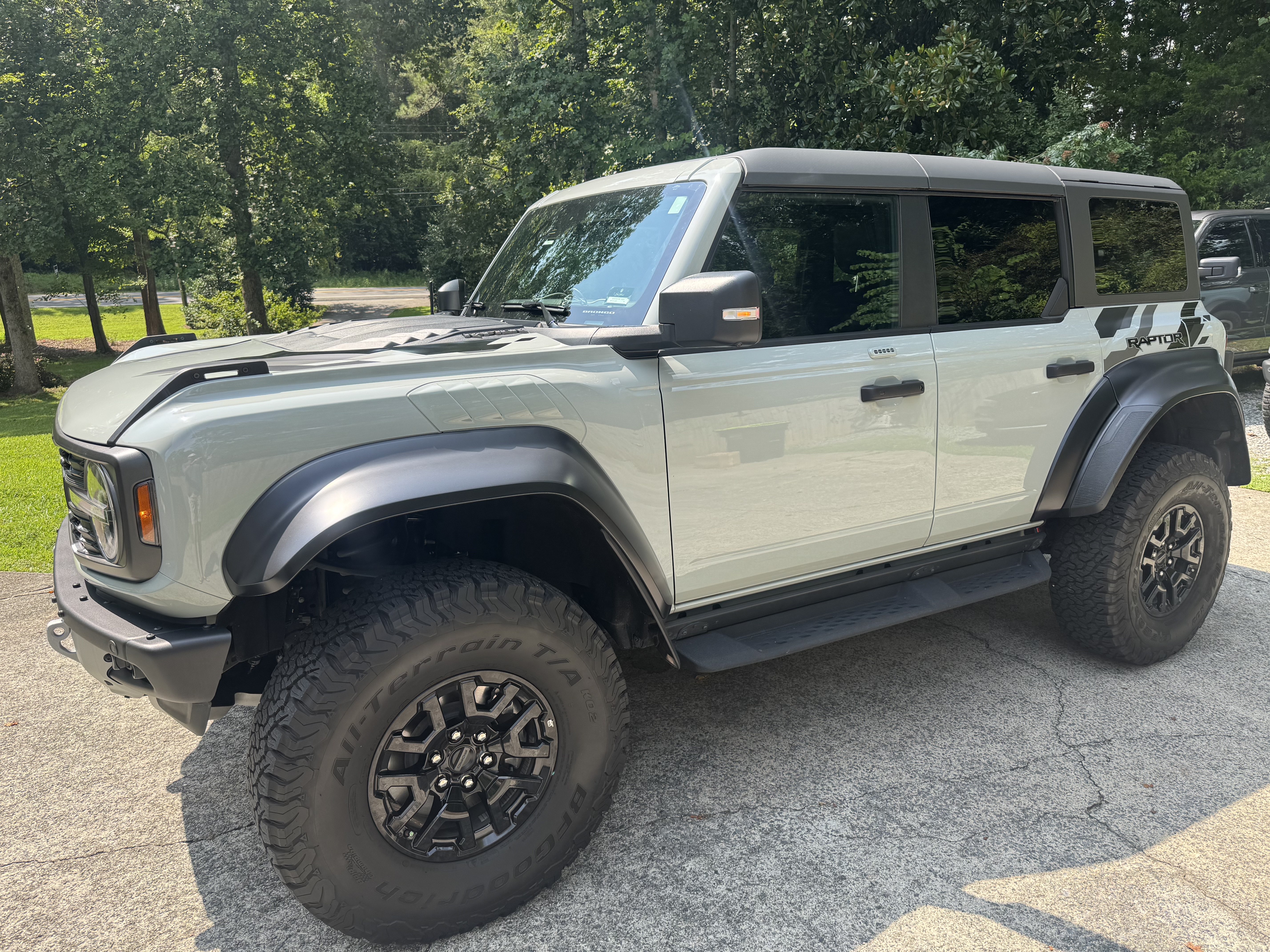 Used 2023 Ford Bronco Raptor AWD/4WD image 2