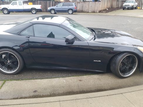 Used 2004 Cadillac XLR image 1