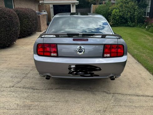 Used 2006 Ford Mustang GT Premium RWD image 4