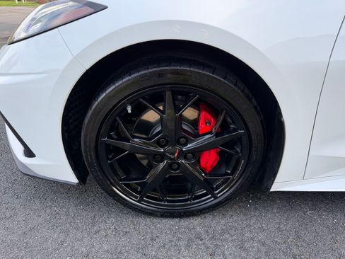 Used 2020 Chevrolet Corvette Stingray Premium Cpe w/ 3LT Preferred Equipment Group image 9