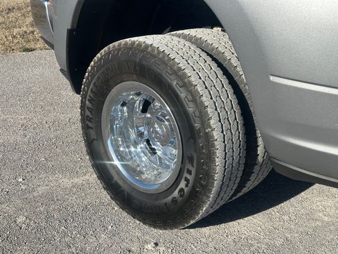 Used 2022 RAM 3500 Tradesman image 10