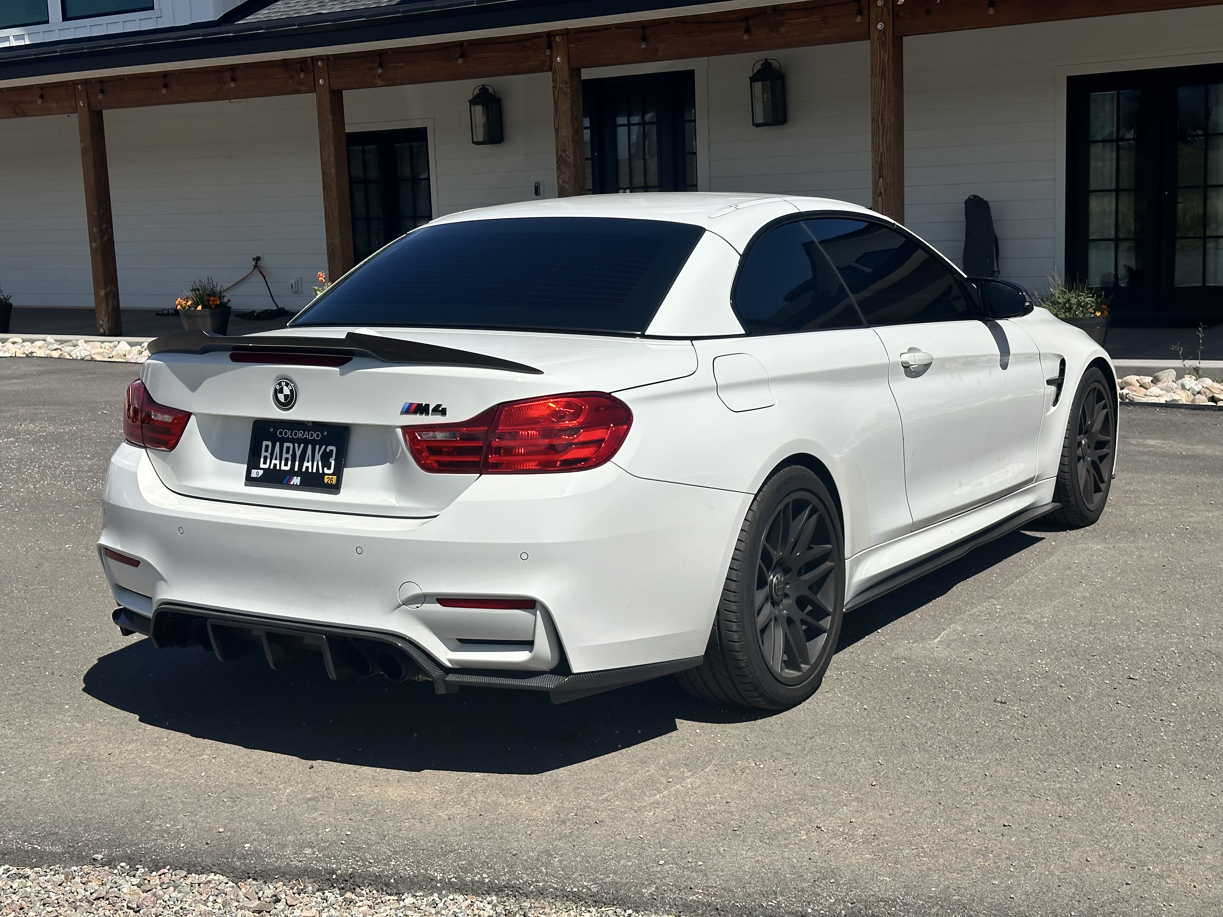 Used 2016 BMW M4 Convertible RWD image 9