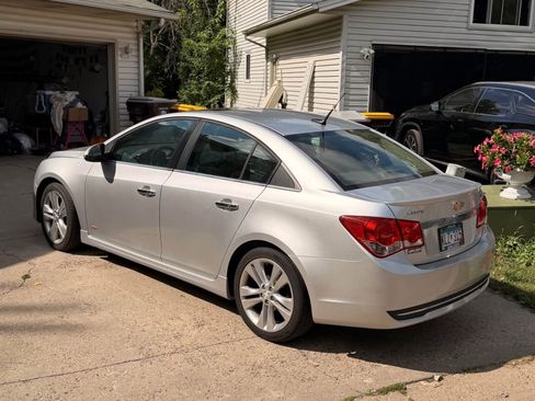Used 2014 Chevrolet Cruze LTZ w/ RS Package FWD image 4