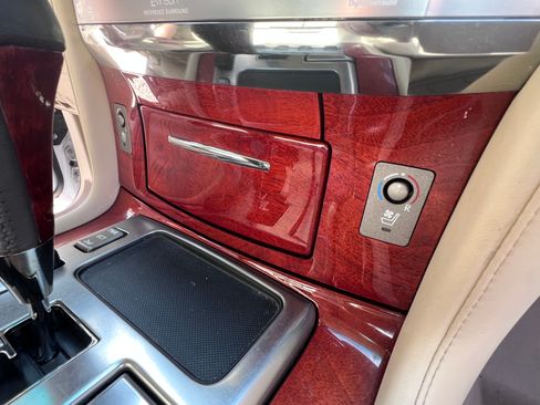 Used 2010 Lexus LX 570 4WD image 20