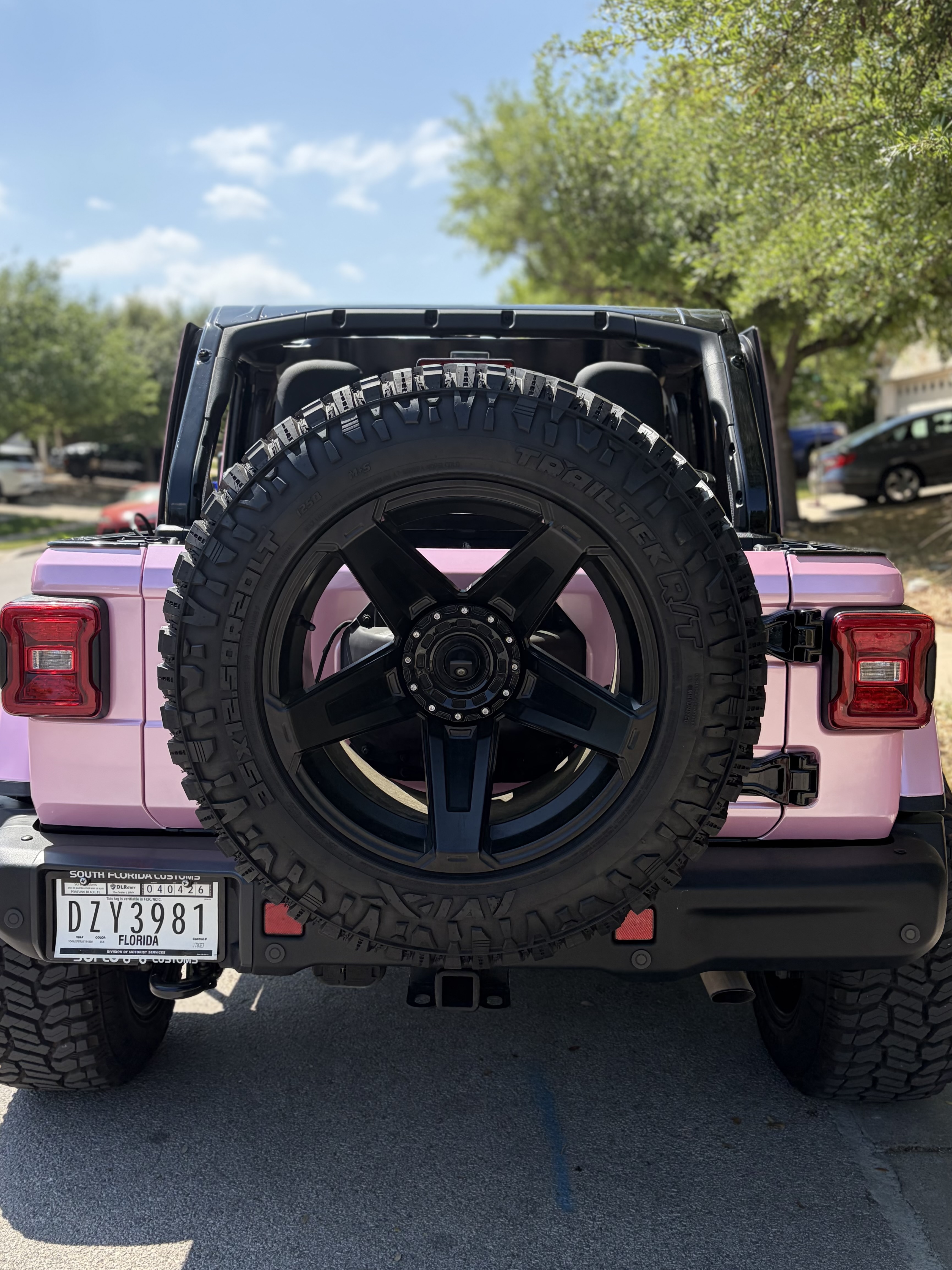 Used 2018 Jeep Wrangler Unlimited Rubicon AWD/4WD image 15