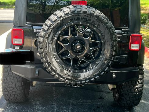 Used 2016 Jeep Wrangler Unlimited Sport AWD/4WD image 4