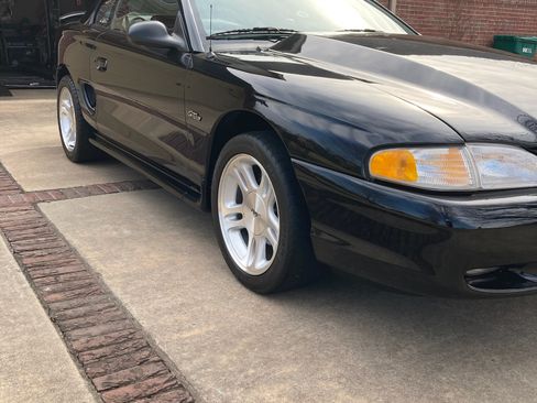 Used 1998 Ford Mustang GT RWD image 5