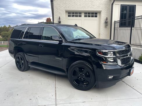 Used 2017 Chevrolet Tahoe LT w/ Luxury Package image 4