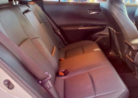 Used 2021 Toyota Venza LE w/ Carpet Mat Package (TMS) AWD/4WD image 19