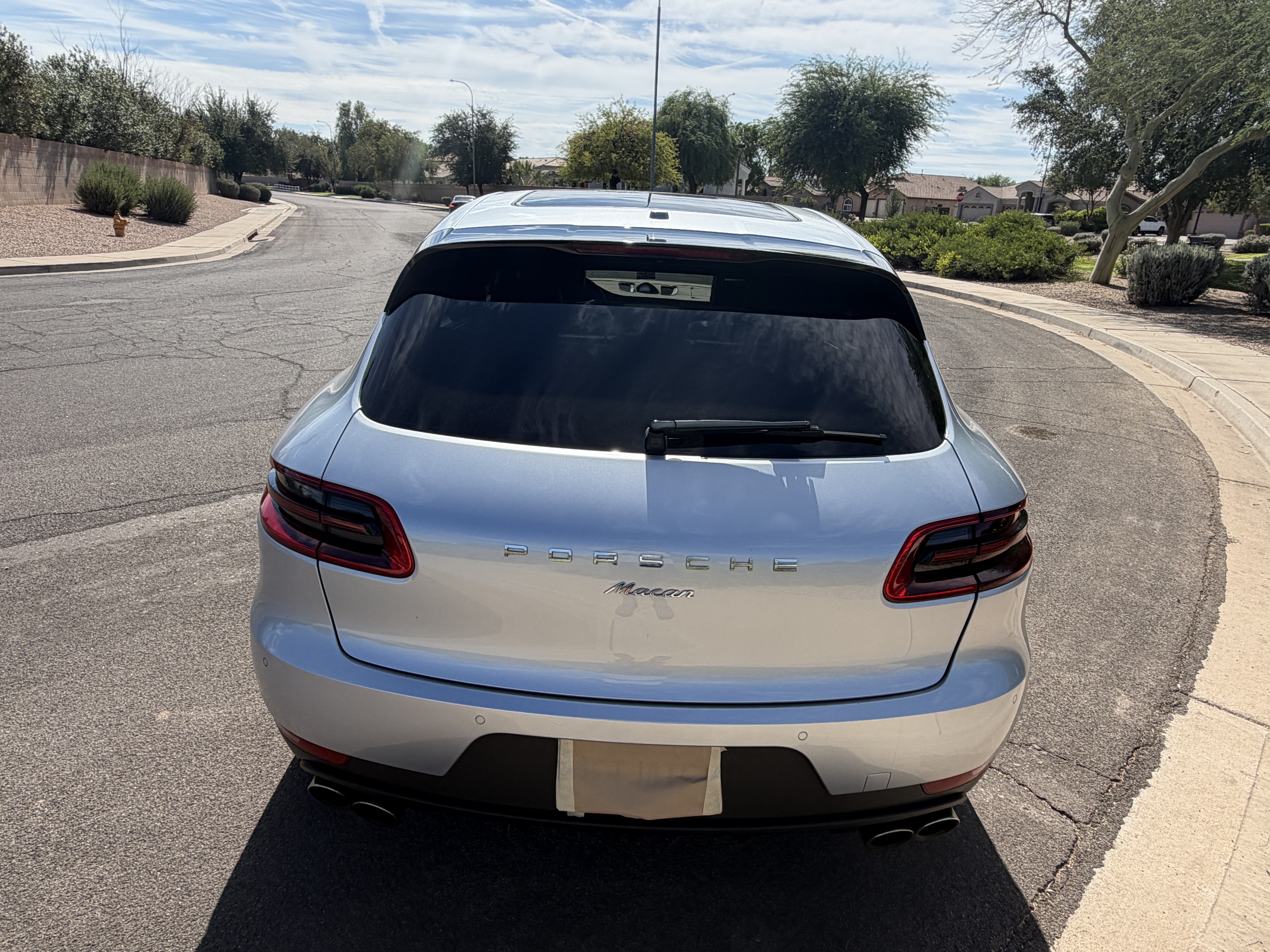 Used 2018 Porsche Macan Sport Edition AWD/4WD image 10