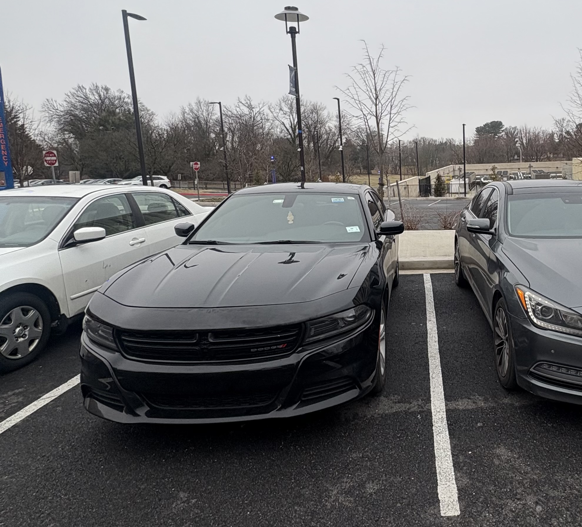 Used 2023 Dodge Charger SXT RWD image 2