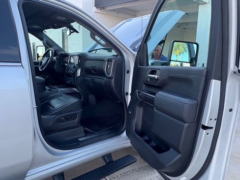 Used 2020 Chevrolet Silverado 3500 LTZ w/ LTZ Plus Package image 14