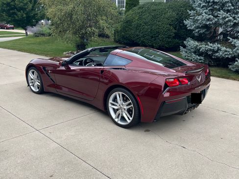 Used 2019 Chevrolet Corvette Stingray Coupe w/ 1LT image 14