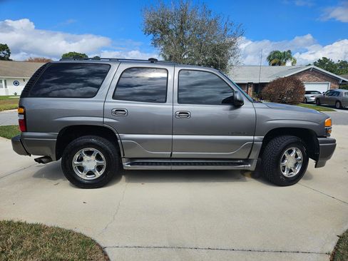 Used 2006 GMC Yukon Denali image 10