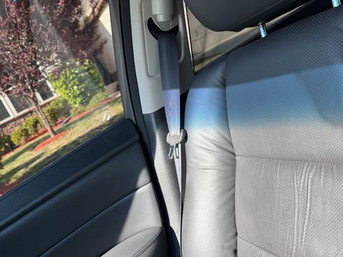 Used 2010 Acura RL image 10