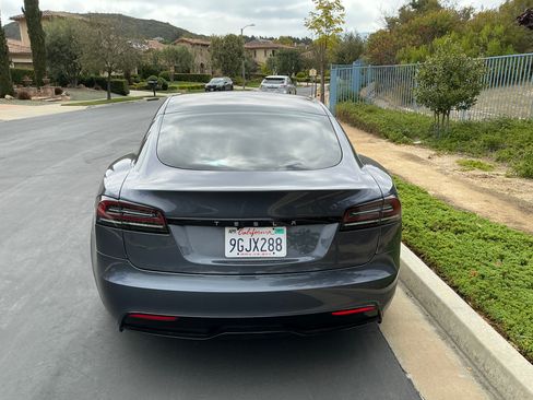 Used 2023 Tesla Model S Standard Range AWD/4WD image 5