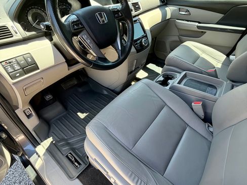 Used 2017 Honda Odyssey EX-L image 19