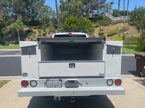 Used 2022 Ford F250 XL w/ Power Equipment Group image 10