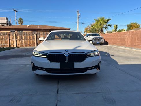 Used 2022 BMW 530i xDrive w/ Convenience Package image 1