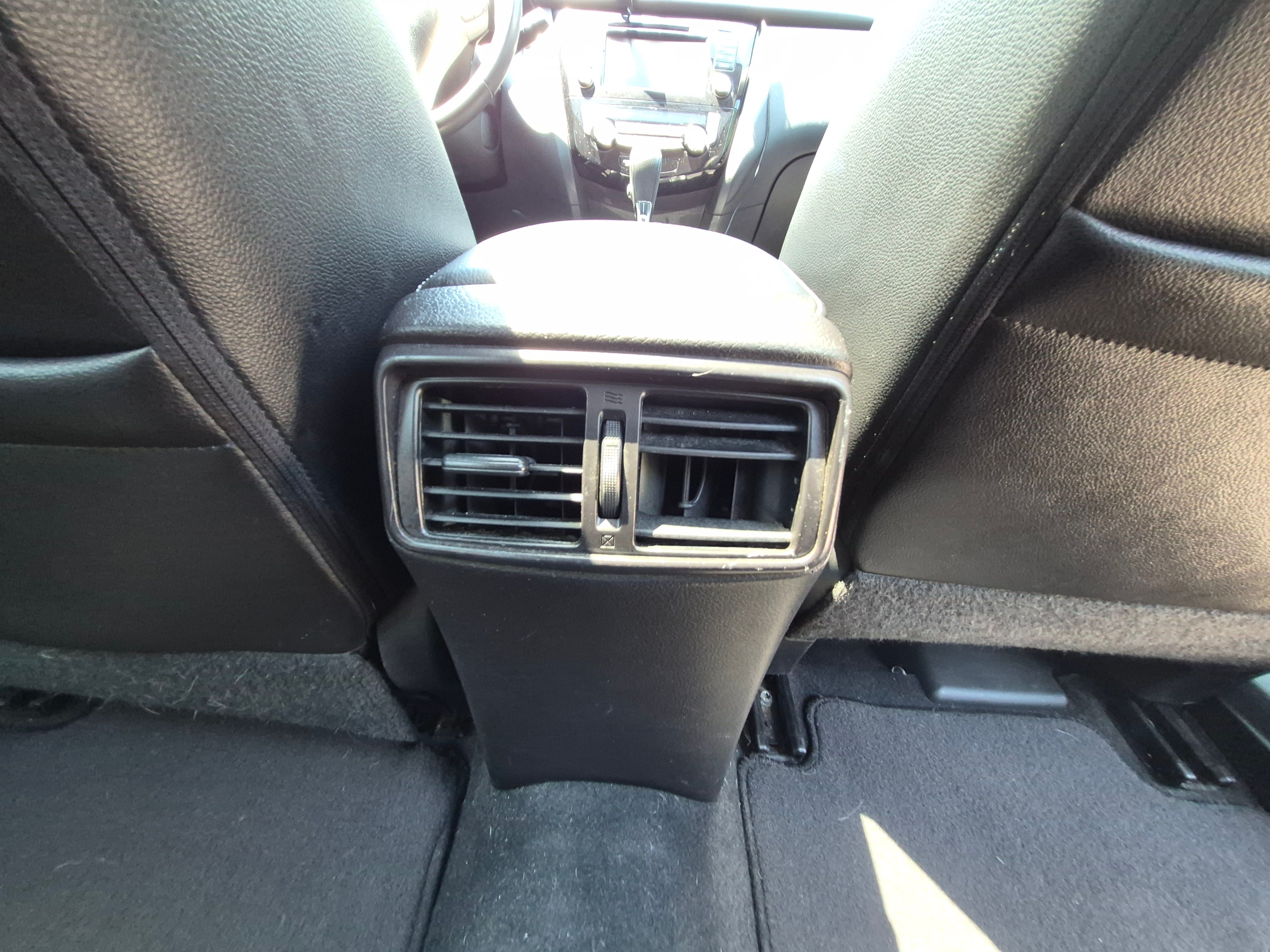 Used 2016 Nissan Rogue SL w/ SL Premium Package FWD image 23