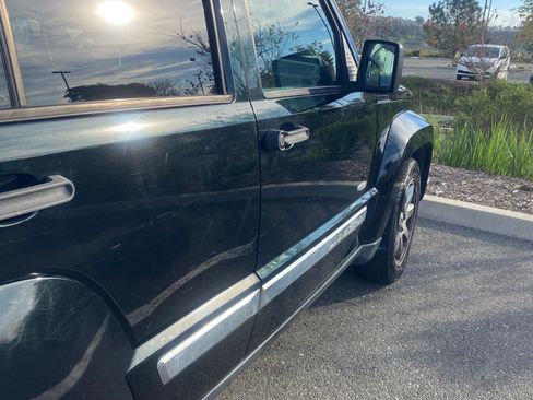 Used 2012 Jeep Liberty Sport image 4