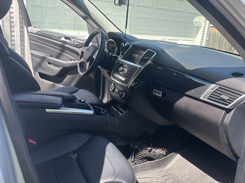 Used 2015 Mercedes-Benz ML 350 4MATIC image 10