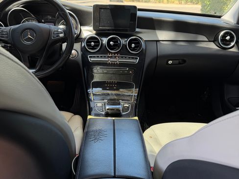 Used 2016 Mercedes-Benz C 300 Sedan image 12