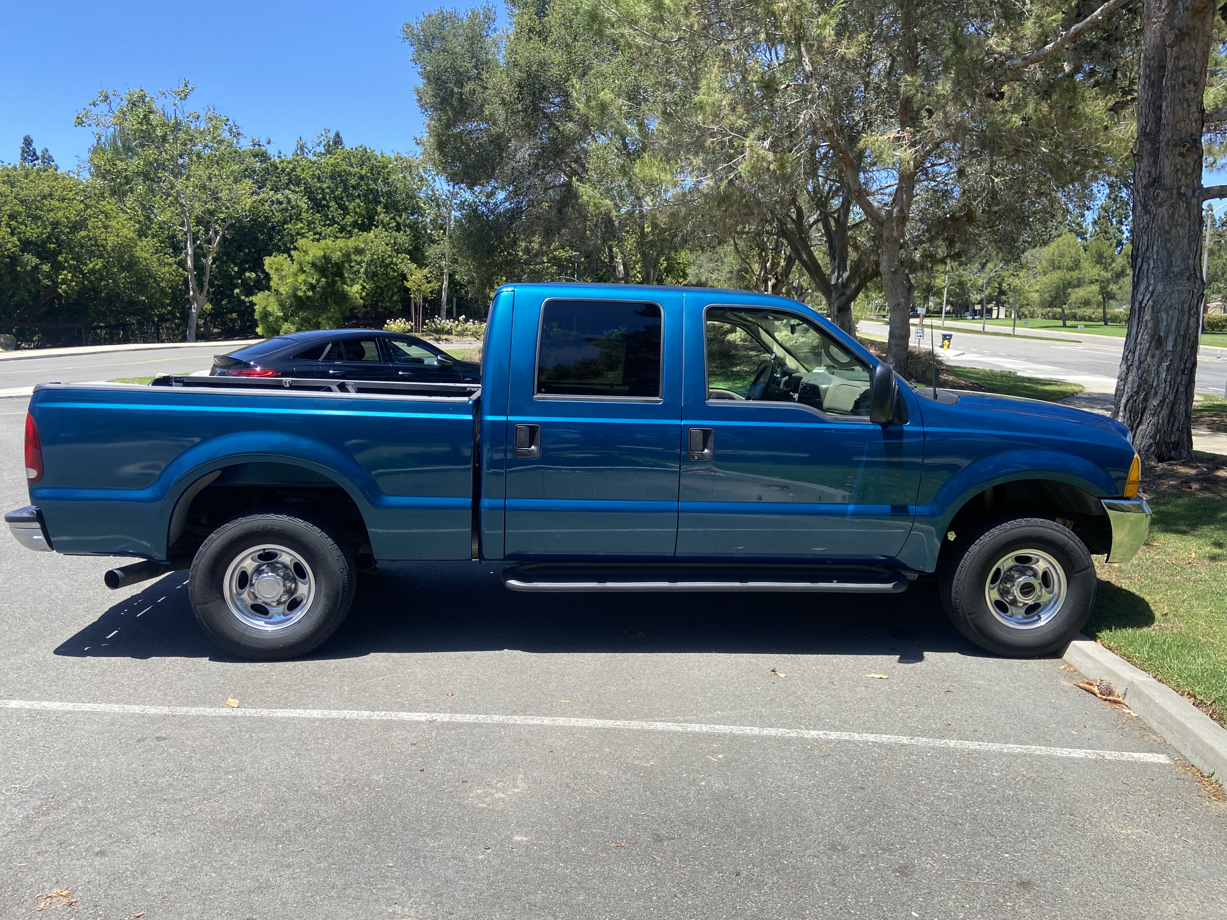 Used 2000 Ford F250 4x4 Crew Cab Super Duty image 2