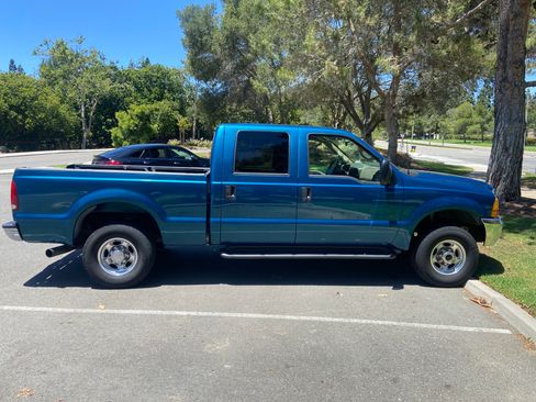 Used 2000 Ford F250 4x4 Crew Cab Super Duty image 2