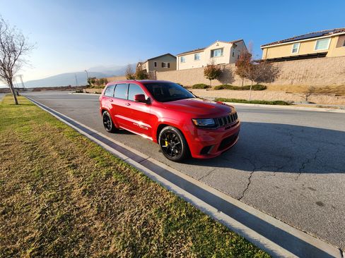 Used 2018 Jeep Grand Cherokee Trackhawk image 4