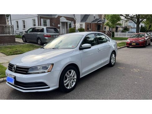 Used 2017 Volkswagen Jetta S image 1