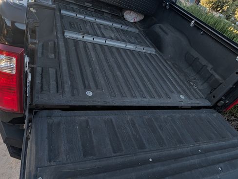 Used 2016 Ford F250 Lariat w/ Lariat Interior Package AWD/4WD image 14