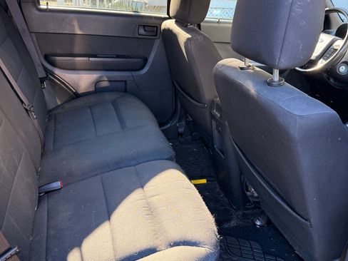 Used 2011 Ford Escape XLT w/ 202A Rapid Spec Order Code FWD image 6