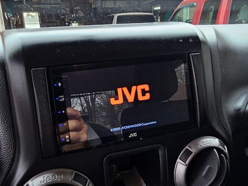 Used 2011 Jeep Wrangler Sport image 14