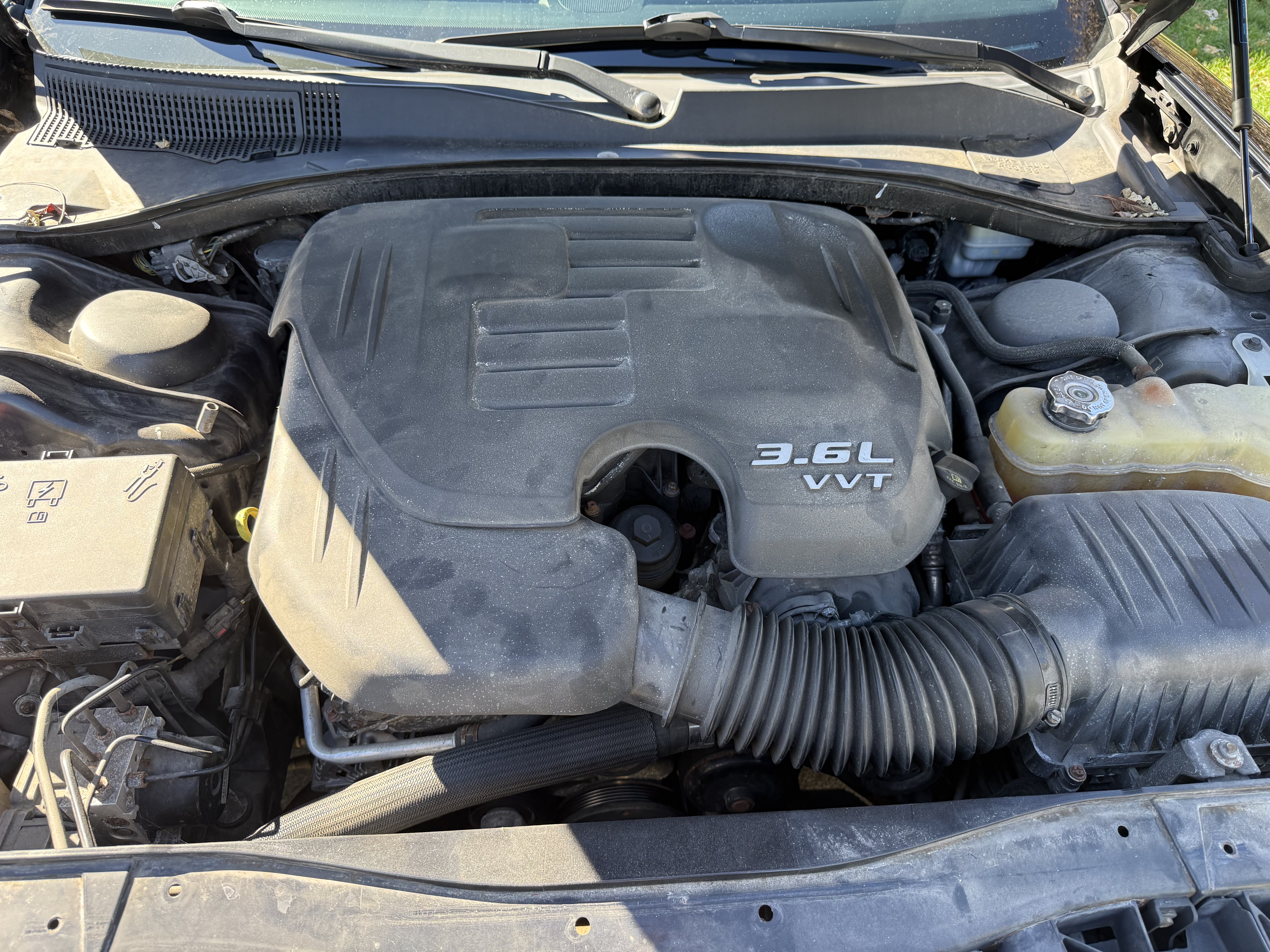 Used 2011 Dodge Charger SE RWD image 18