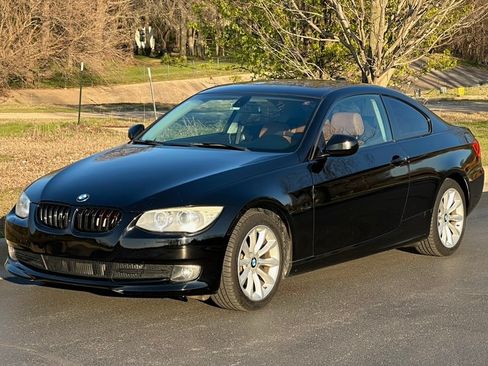 Used 2011 BMW 335i xDrive Coupe image 1