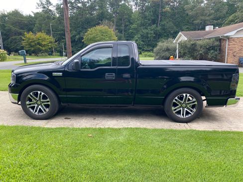 Used 2004 Ford F150 XLT image 1