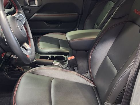 Used 2022 Jeep Wrangler Unlimited Rubicon w/ LED Lighting Group image 11