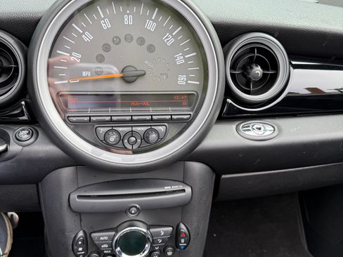 Used 2015 MINI Cooper S image 21