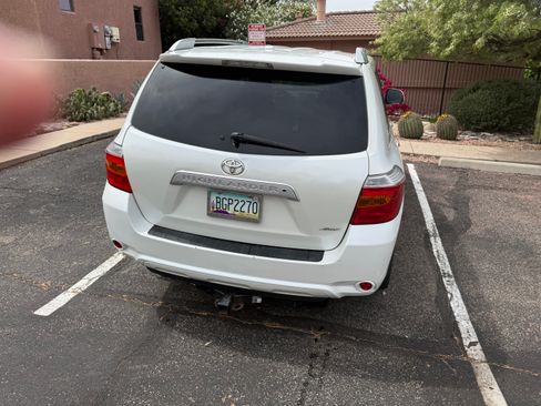 Used 2010 Toyota Highlander Limited image 9