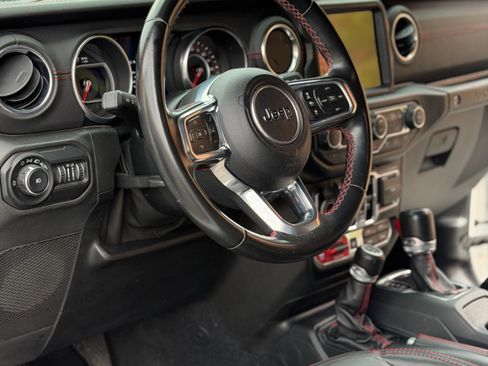 Used 2020 Jeep Wrangler Unlimited Rubicon w/ Quick Order Package 28Y Recon AWD/4WD image 11