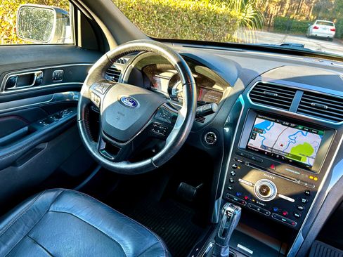 Used 2016 Ford Explorer Sport w/ Equipment Group 401A image 9