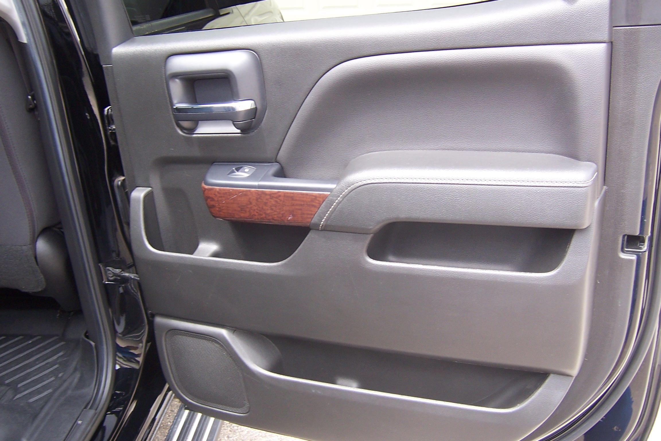 Used 2018 GMC Sierra 1500 SLE w/ SLE Value Package RWD image 26