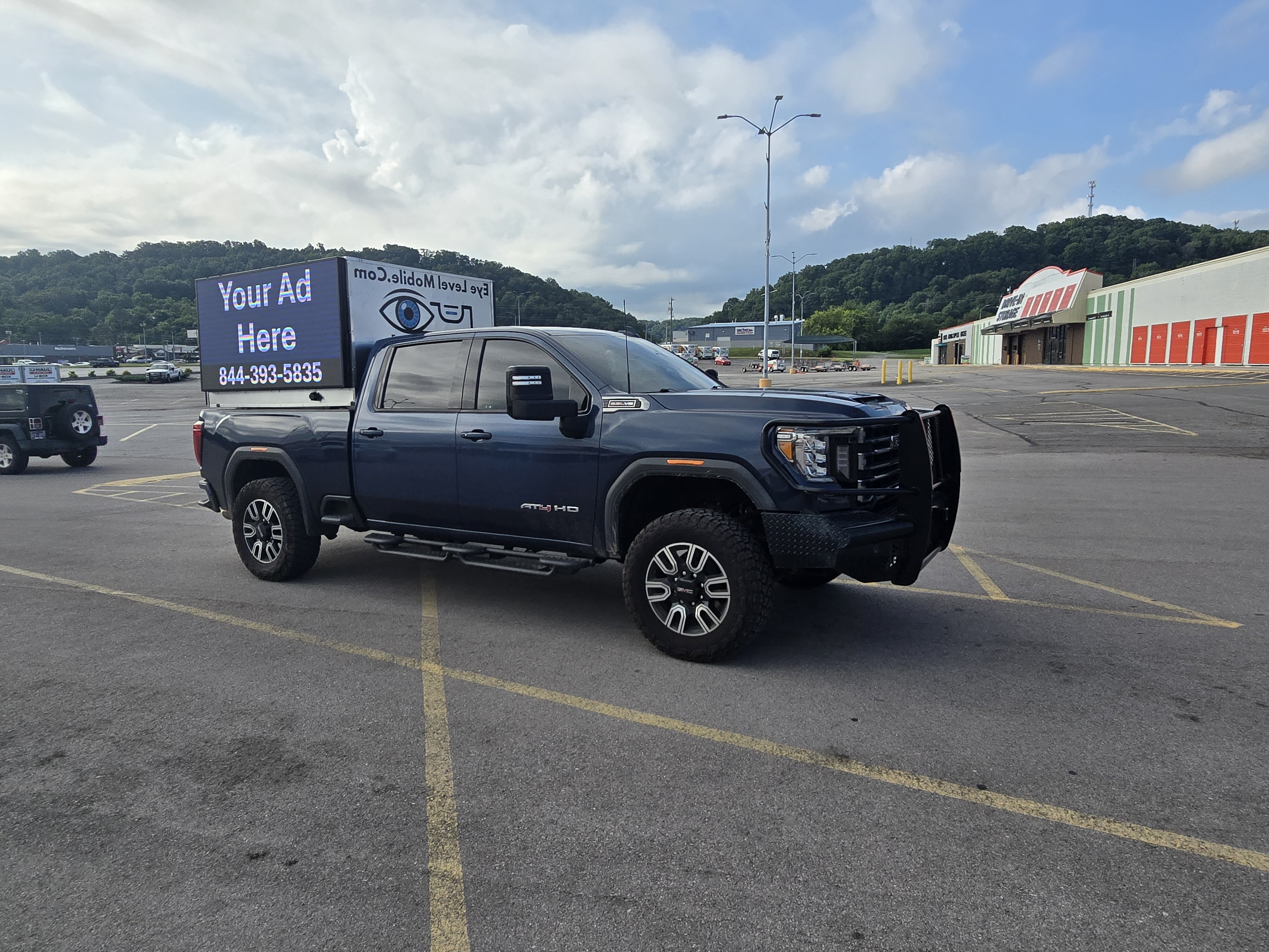 Used 2022 GMC Sierra 2500 AT4 AWD/4WD image 17