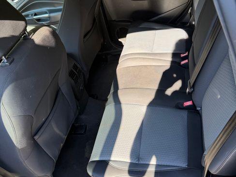 Used 2018 Ford Escape SE FWD image 13