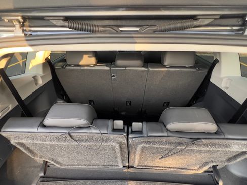 Used 2020 Volkswagen Tiguan SE w/ Panoramic Sunroof Package AWD/4WD image 26