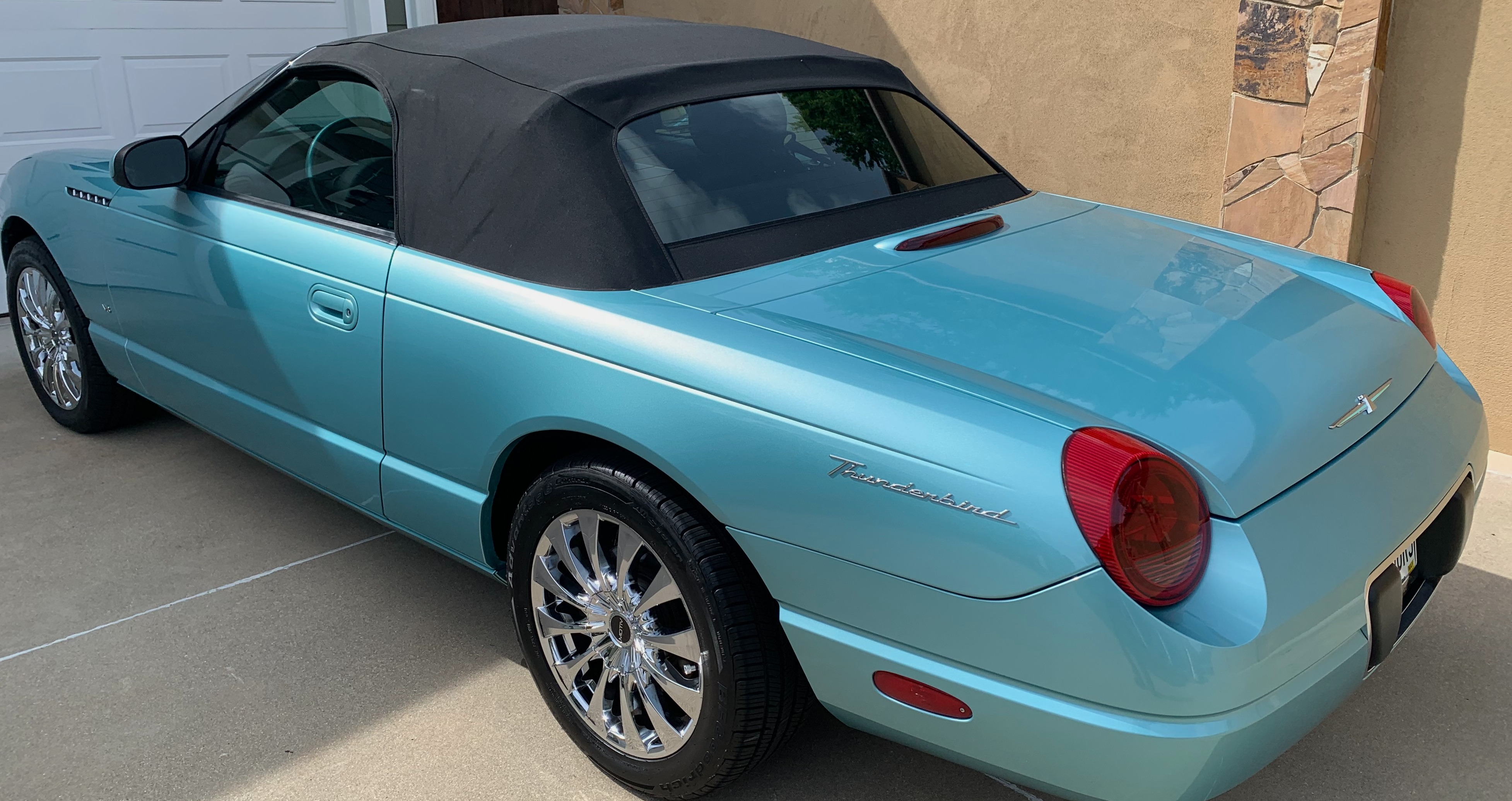 Used 2002 Ford Thunderbird RWD image 9