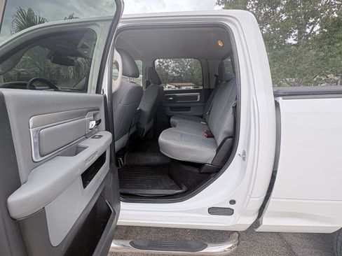 Used 2015 RAM 2500 SLT AWD/4WD image 13