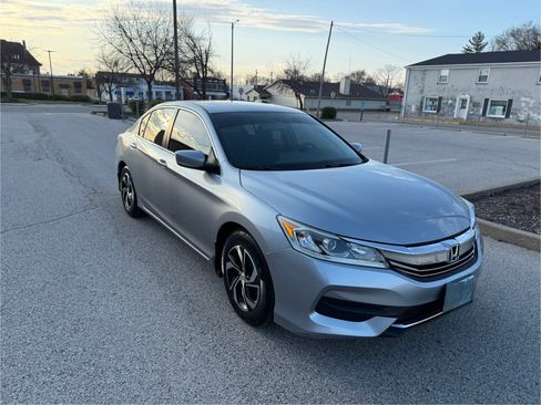 Used 2017 Honda Accord LX image 1