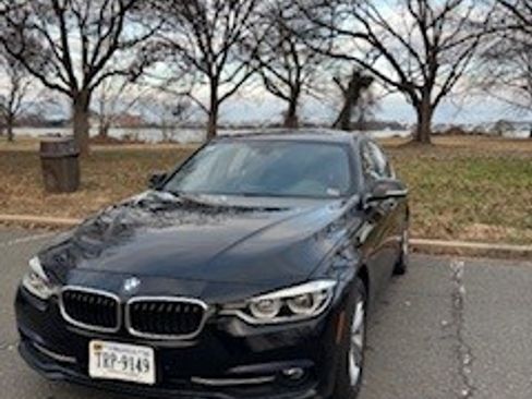 Used 2018 BMW 330i xDrive Sedan image 11